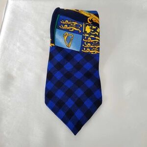 Vintage Versace 100% Silk Tie Made In Italy Luxury Pattern Necktie Retro
